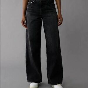 AE Strigid Super High-Waisted Ultra Wide-Leg Jean